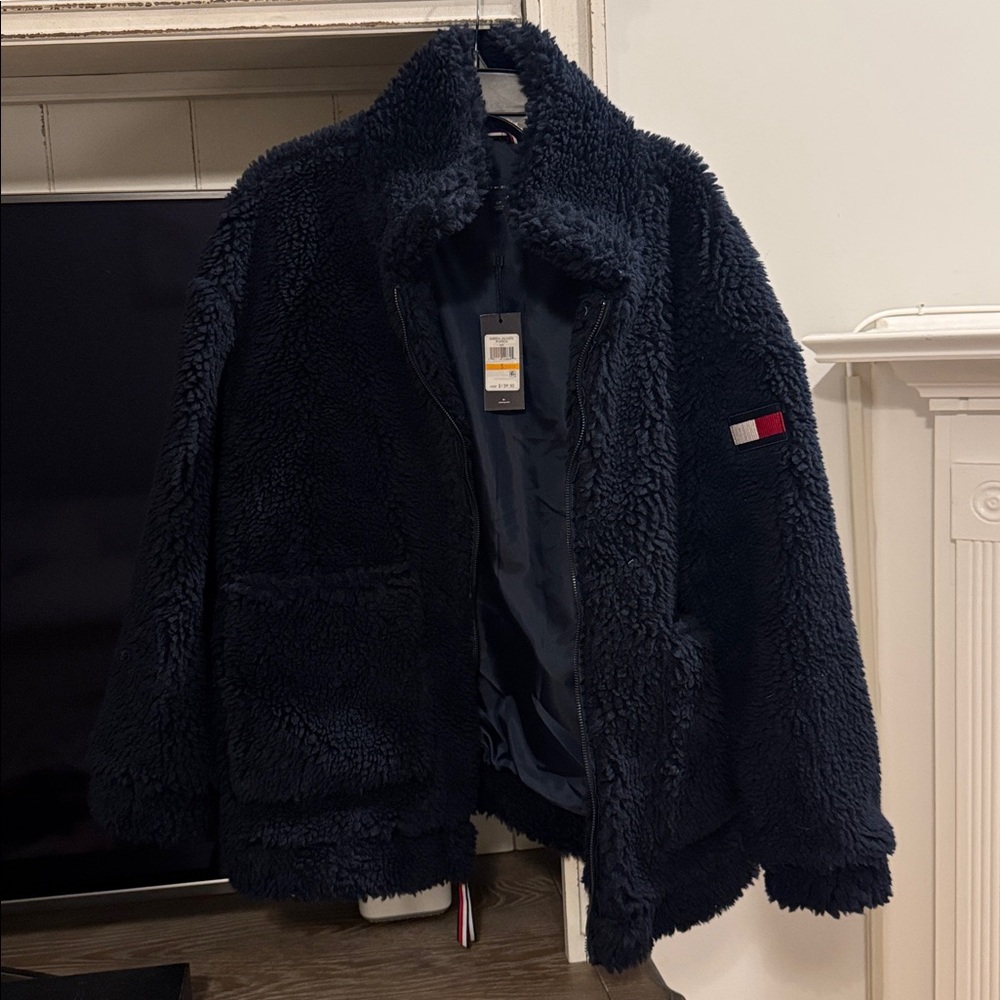 Tommy Hilfiger Oversized Sherpa Jacket - Picture 2 of 7